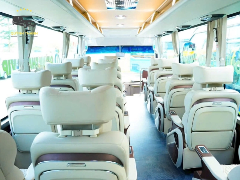 xe limousine hà nội móng cái
